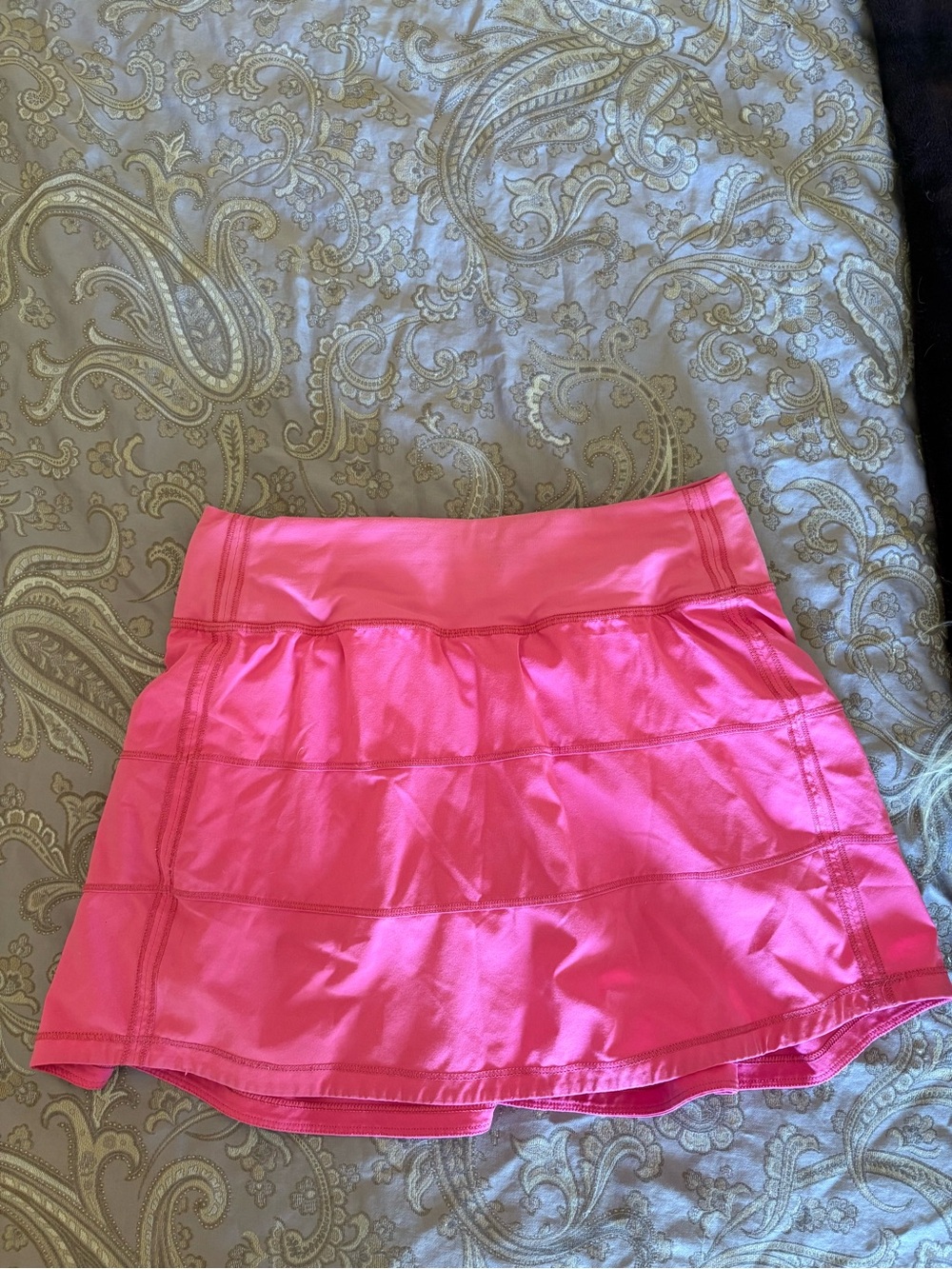 Lululemon Sonic Pink Women’s Skirt - Size 2